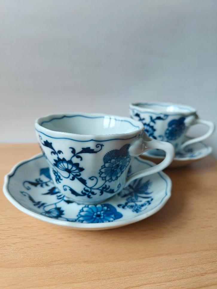 Blue Danube thee / koffiekop met schoteltje - blauw bloem 2x, Antiek en Kunst, Antiek | Servies compleet, Ophalen of Verzenden