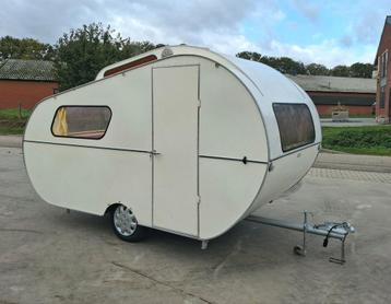 UNIEKE OLDTIMER CARAVAN. Licht gewicht beschikbaar voor biedingen