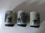 3 japanse theekopjes.Wit/ blauw. De kopjes zijn goed, Ophalen of Verzenden