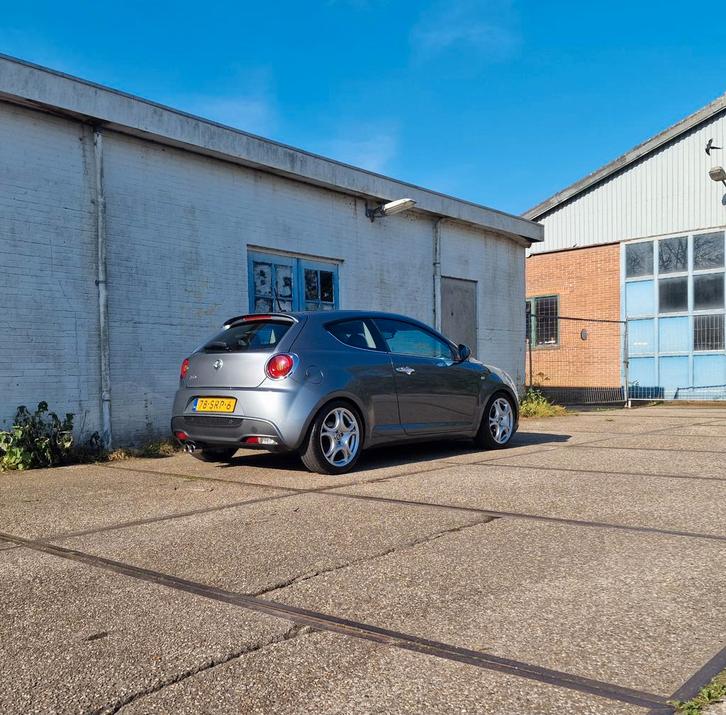 Alfa Romeo MiTo 1.3 D 62KW 2011 Grijs, Auto's, Alfa Romeo, Particulier, MiTo, ABS, Airbags, Bluetooth, Boordcomputer, Centrale vergrendeling