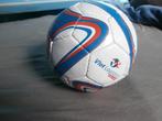 voetbal kleine bal van Vlot Logistics wit blauw, Sport en Fitness, Voetbal, Bal, Ophalen of Verzenden, Zo goed als nieuw