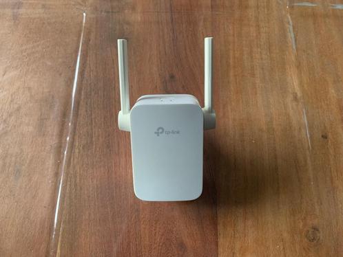 (10)  TP-Link (Model TL-WA855RE)  WiFi-versterker  De TP-Lin, Computers en Software, WiFi-versterkers, Zo goed als nieuw, Ophalen of Verzenden