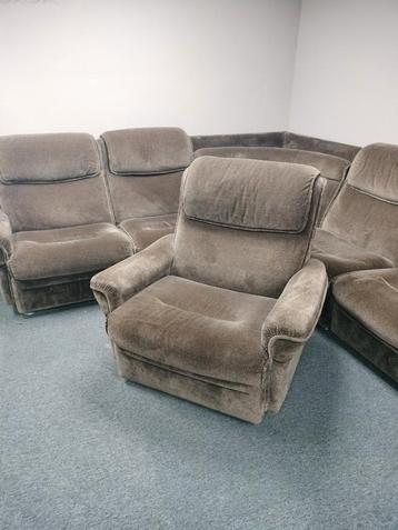 Vintage velours elementen modulaire hoekbank met fauteuil  beschikbaar voor biedingen