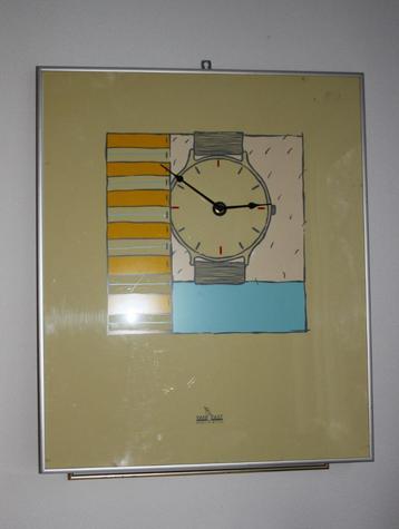Wandklok  beschikbaar voor biedingen