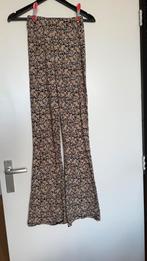 Leuke flower flair broek S, Ophalen, Zo goed als nieuw, Meisje, Broek