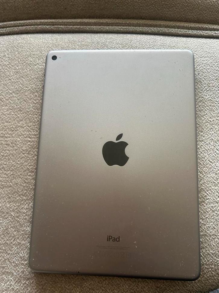iPad Air 2 - 32GB - Grijs - Goede Staat, Computers en Software, Apple iPads, Gebruikt, Apple iPad Air, Wi-Fi, 10 inch, 32 GB, Grijs