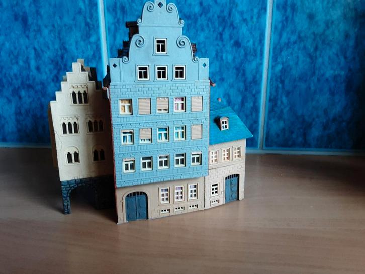 Faller 3delig pand, Hobby en Vrije tijd, Modeltreinen | H0, Zo goed als nieuw, Brug, Tunnel of Gebouw, Gelijkstroom of Wisselstroom