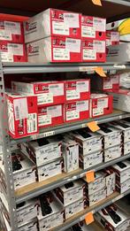 Te koop partij van 77 stuks witte werkschoenen nieuw., Ophalen, Nieuw