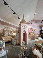 Hele grote roze kerk. Decorstuk showroom, corso, praalwagen, Ophalen, Geboorte of Huwelijk