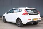 Volvo V40 1.5 T2 Nordic Camera/Parkeersensor v,a/Navigatie/T, Auto's, Volvo, 65 €/maand, Euro 6, 4 cilinders, 700 kg