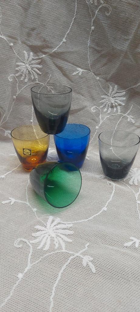 5 borrelglaasjes carnaval k2, Antiek en Kunst, Antiek | Glas en Kristal, Ophalen of Verzenden