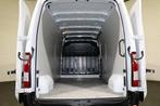 Renault Master T35 2.3 dCi 135pk L3 H2 (bj 2023), Auto's, Voorwielaandrijving, Gebruikt, Euro 6, 4 cilinders