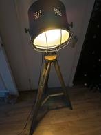 Mooie driepoot lamp, Ophalen, Zo goed als nieuw, Metaal, 100 tot 150 cm