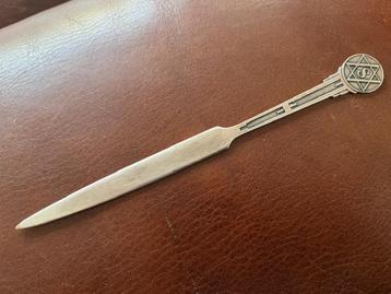 antieke zilverkleurige briefopener Scholten  beschikbaar voor biedingen