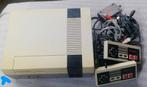Nintendo Nes mini met 2 controllers, Spelcomputers en Games, Spelcomputers | Nintendo NES, Ophalen of Verzenden, Gebruikt, Met 2 controllers