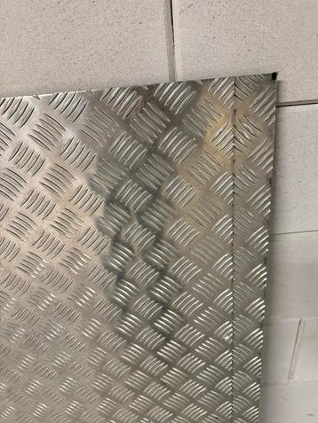 2x Tralie Plaat - 107x180cm beschikbaar voor biedingen