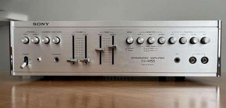 SONY TA-1055 Solid State versterker, Audio, Tv en Foto, Versterkers en Receivers, Gebruikt, Stereo, 60 tot 120 watt, Sony, Ophalen of Verzenden