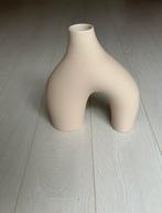 Grote vaas, beige H en M home, Overige kleuren, Aardewerk of Porselein, Ophalen of Verzenden, Zo goed als nieuw