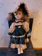 Antieke pop met porseleinen hoofd, Hobby en Vrije tijd, Kostuums, Theaterbenodigdheden en LARP, Ophalen, Gebruikt, Toneelattributen of Onderdelen