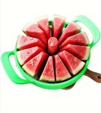Te koop een fruit snijder en keuken rolhuoder, samen ; €10., Ophalen of Verzenden, Zo goed als nieuw