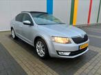 Skoda Octavia 1.0 TSI 85KW Dsg-7 2017 Grijs, Auto's, 47 €/maand, Origineel Nederlands, Te koop, Zilver of Grijs