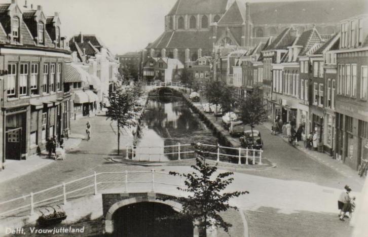 13 140 Delft Vrouwjutteland 1934, Verzamelen, Ansichtkaarten | Nederland, Ongelopen, Zuid-Holland, 1920 tot 1940, Ophalen of Verzenden