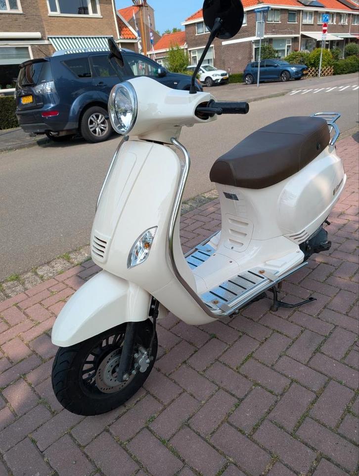 Senzo RIVA LUX, Fietsen en Brommers, Snorfietsen en Snorscooters, Gebruikt, Overige merken, Benzine, Ophalen