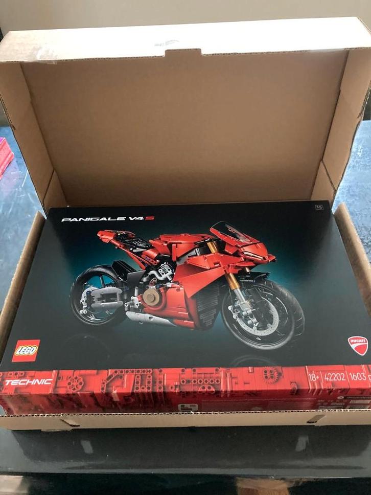 LEGO TECHNIC Ducati Panigale V4 S motor (42202), Kinderen en Baby's, Speelgoed | Duplo en Lego, Nieuw, Lego, Complete set, Ophalen of Verzenden