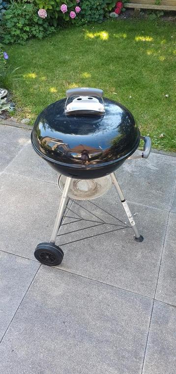 Weber kettle 47 cm bbq beschikbaar voor biedingen