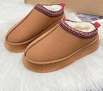 Nieuwe warme winterschoenen- Uggs look-a-like Tazz, Kleding | Dames, Schoenen, Ophalen of Verzenden, Nieuw, Bruin, Pantoffels of Sloffen