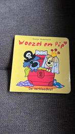Boek boekje  woezel en pip - De verkleedkist, 3 tot 4 jaar, Ophalen of Verzenden, Zo goed als nieuw, Guusje Nederhorst