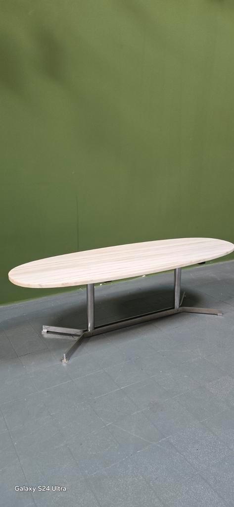70er jaren design tafel met marmer blad, Huis en Inrichting, Tafels | Salontafels, Gebruikt, Minder dan 50 cm, Ovaal, Metaal, Ophalen