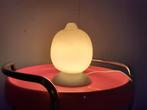 tafellamp citroen geel glas op metalen voet retro design, Huis en Inrichting, Lampen | Tafellampen, Minder dan 50 cm, Gebruikt