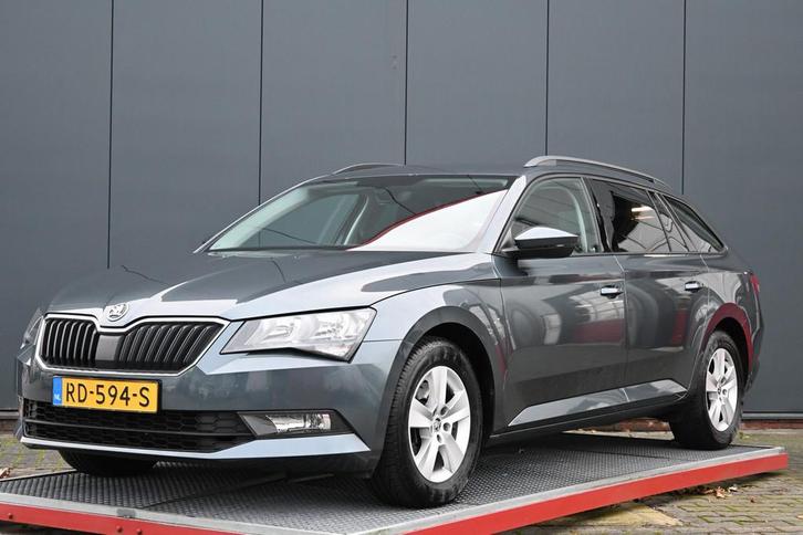 Skoda Superb Combi 1.4 TSI Active Business trekhaak, Auto's, Skoda, Bedrijf, Te koop, Superb, ABS, Airbags, Airconditioning, Alarm