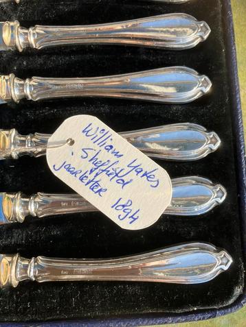 6 Engelse zilveren fruitmesjes in doos beschikbaar voor biedingen