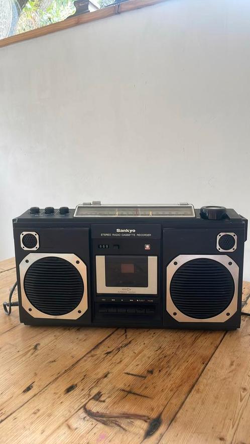 Sankyo STR 700 draagbare stereo radio cassette recorder, Audio, Tv en Foto, Radio's, Gebruikt, Radio, Ophalen of Verzenden