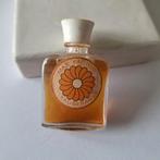 Oud parfumflesje miniatuur Max Factor vol, Verzamelen, Verzenden, Miniatuur