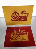 2 VINTAGE GLASPANELEN met LEEUWEN  afmeting : 28,5 X 20,5 cm, Ophalen of Verzenden