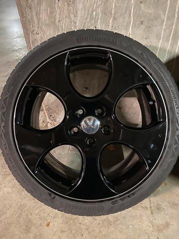Nette originele set Golf 5/6 GTI velgen in hoogglans zwart. beschikbaar voor biedingen
