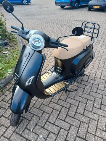 Scooters te koop vanaf EUR 500 beschikbaar voor biedingen