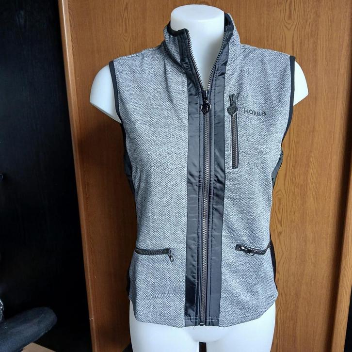 Uniek grijs Horka Trista wedstrijdgilet maat 34 36 en 38, Dieren en Toebehoren, Paardrijkleding, Nieuw, Dames, Kinderen, Bovenkleding