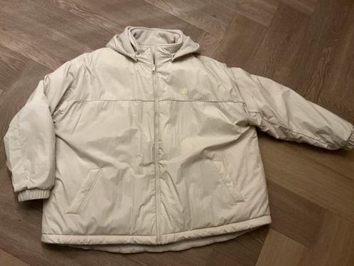 New Balance Jas maat XXL dubbelzijdig te dragen beige, Kleding | Dames, Jassen | Winter, Zo goed als nieuw, Maat 46/48 (XL) of groter