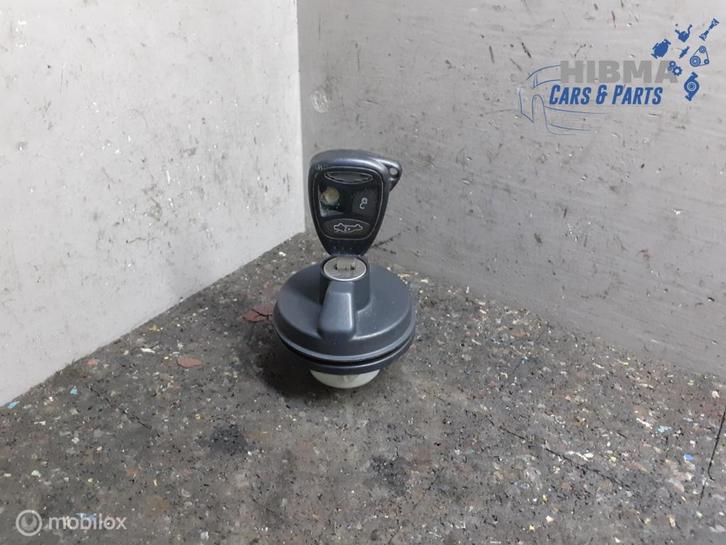 Tankdop+sleutel Chrysler 300C 3.0 V6 CRD ('04-'11), Auto-onderdelen, Brandstofsystemen, Chrysler, Gebruikt, Ophalen of Verzenden