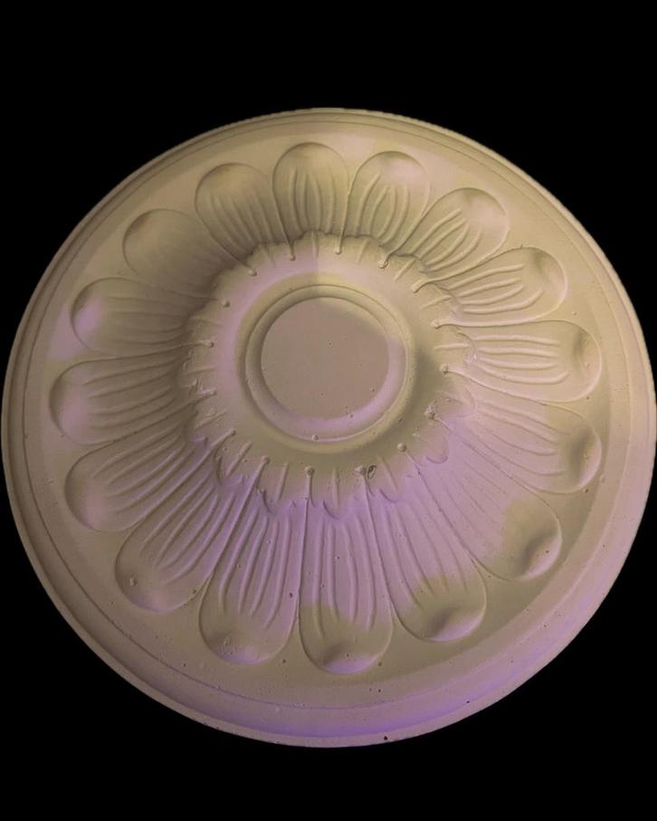 Oude gipsen plafond rozet, Huis en Inrichting, Lampen | Plafondlampen, Zo goed als nieuw, Ophalen of Verzenden