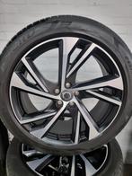 Nette orig. 20" Volvo XC40 R-Design velgen, Pirelli zomerban, Ophalen, Banden en Velgen, Personenwagen, 20 inch