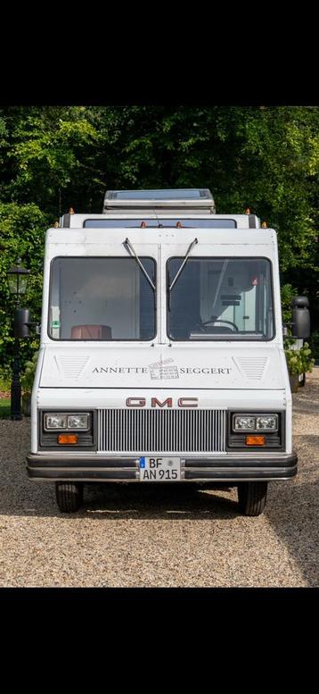 Foodtruc GMC beschikbaar voor biedingen