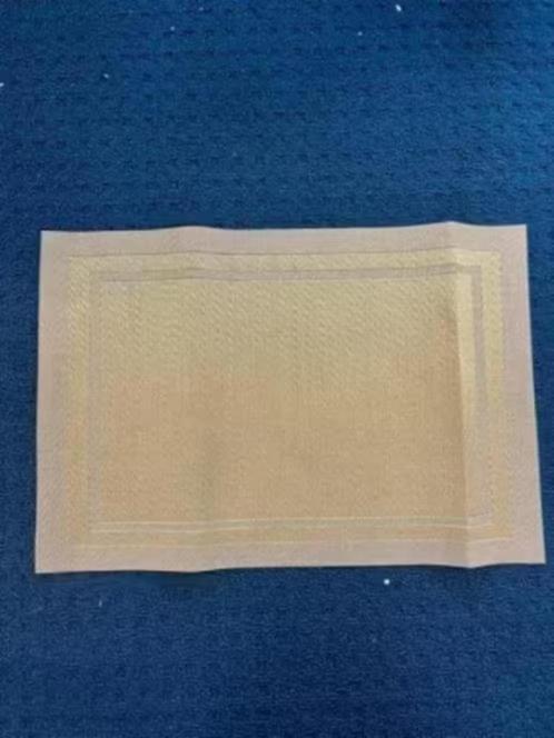NIEUW! Tafelloper 6 placemats goudkleurig kunststof €15,99, Huis en Inrichting, Keuken | Textiel, Nieuw, Placemat, Overige kleuren
