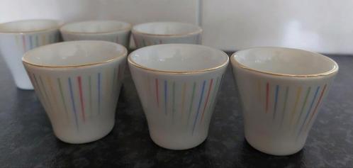 6 Vintage eierdopjes met kleurige strepen, Antiek en Kunst, Antiek | Keukenbenodigdheden, Ophalen of Verzenden