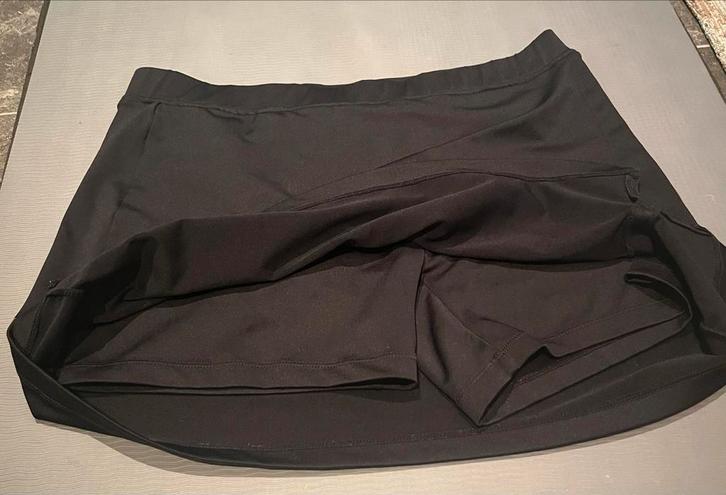 Sportrokje INQ (Perry Sport) maat M, Kleding | Dames, Sportkleding, Zo goed als nieuw, Hardlopen of Fietsen, Maat 38/40 (M), Zwart