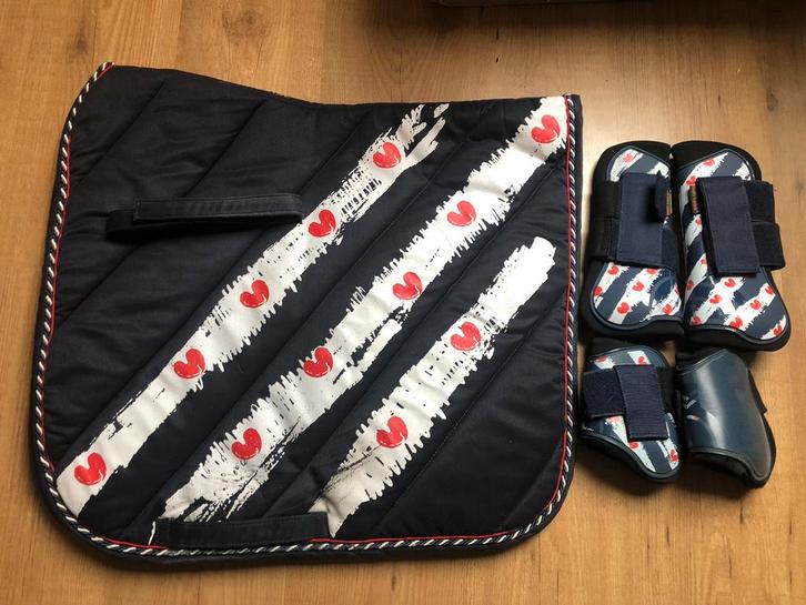 Setje Fries Dressuur Full Blauw met Beenbeschermers Dekje, Dieren en Toebehoren, Paarden en Pony's | Dekens en Dekjes, Ophalen of Verzenden